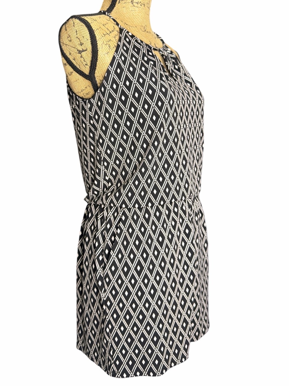 White House Black Market Black & White Geometric Halter Romper. EC. Size XSMALL - Picture 3 of 9